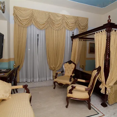 Art Galleria Umberto 4*